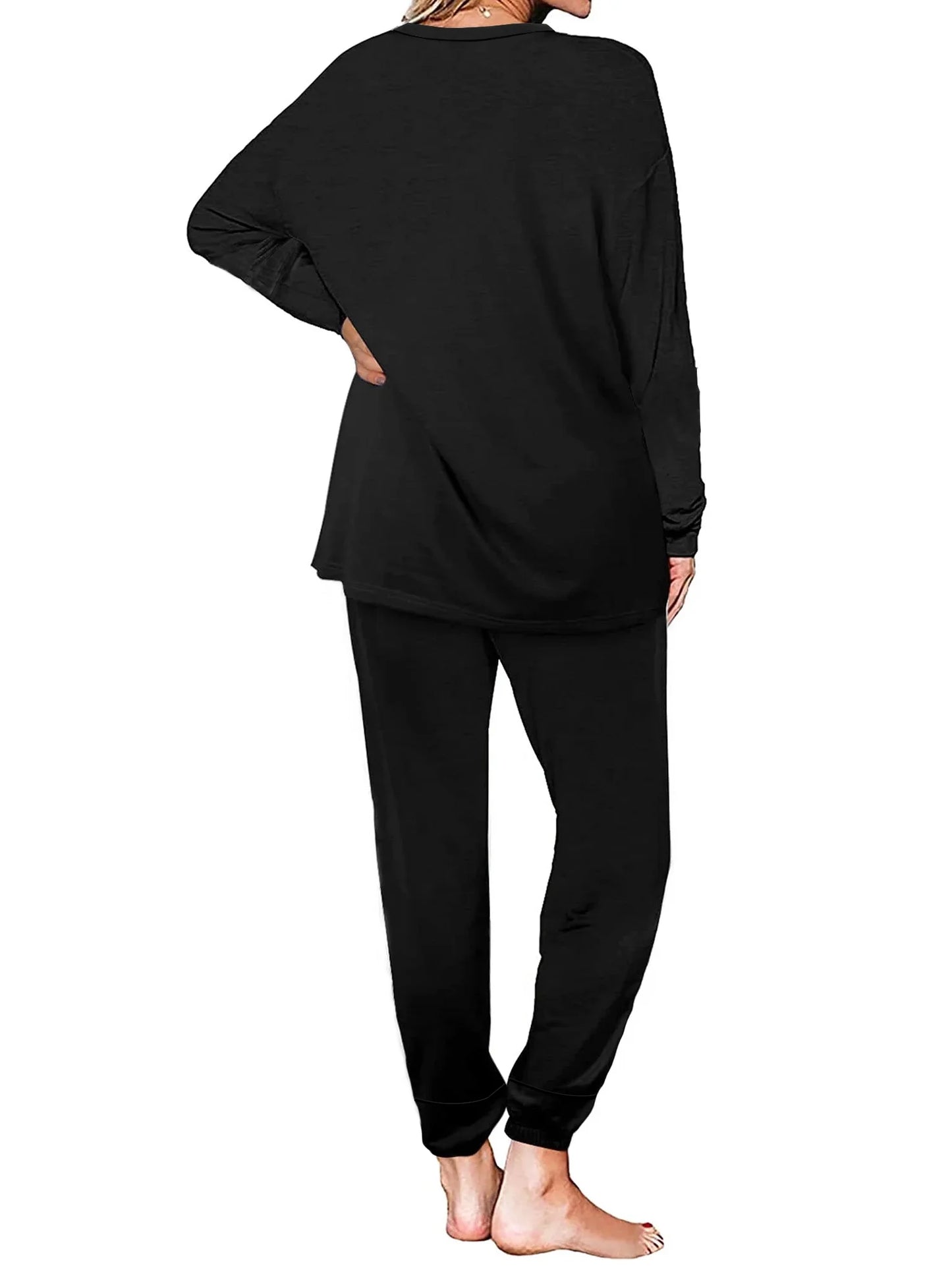 Elevate Your Comfort with Our Stylish 2-Piece Women's Sweatsuit Set - Perfect for Lounging and Athletic Activities!
