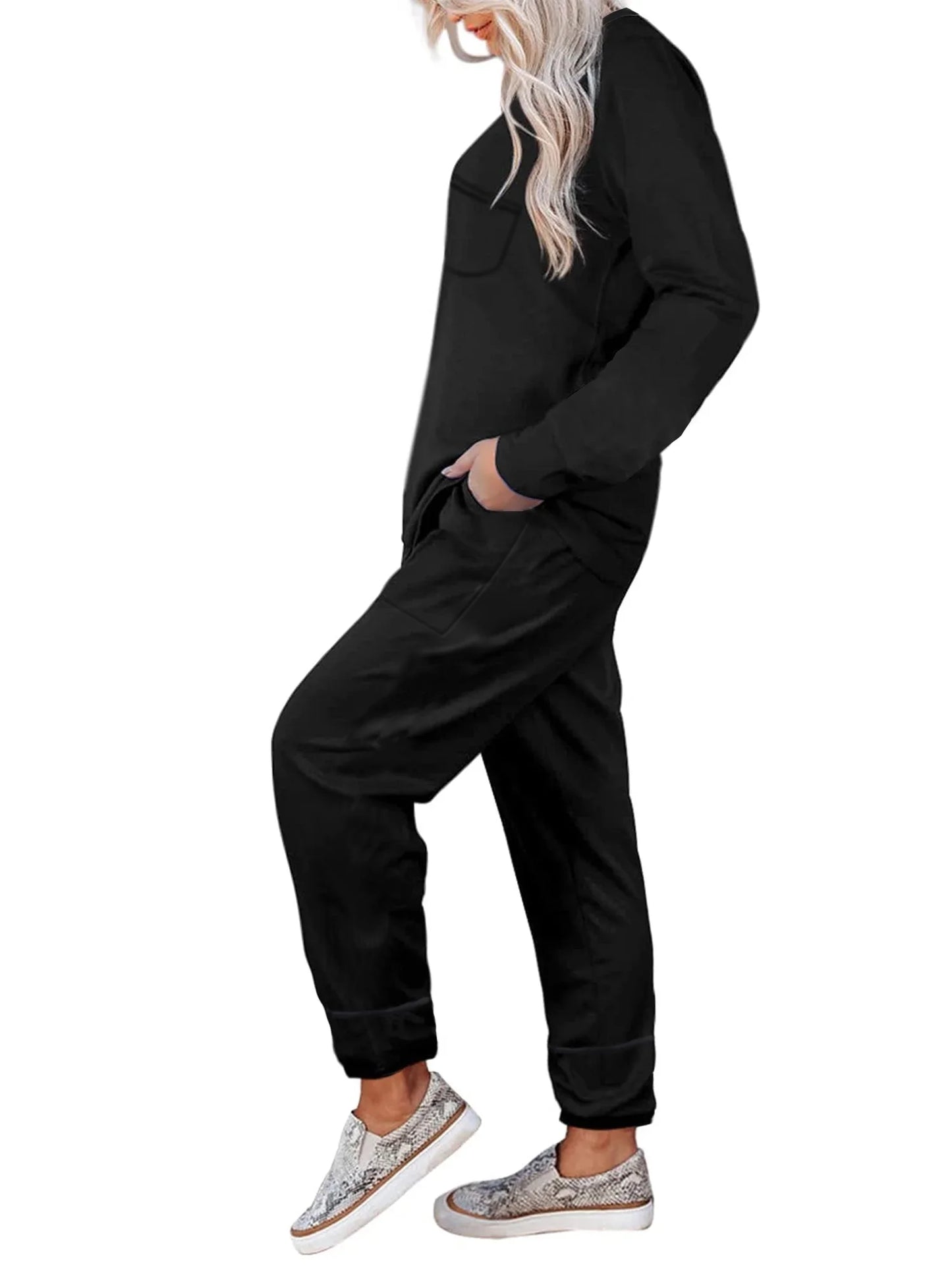 Elevate Your Comfort with Our Stylish 2-Piece Women's Sweatsuit Set - Perfect for Lounging and Athletic Activities!